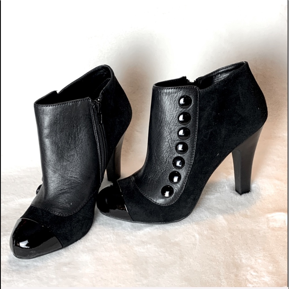 Gianni Bini Leather Booties Steam Punk Button Zip